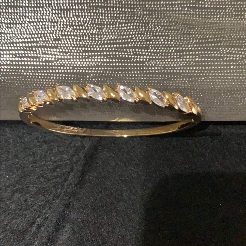 Beautiful gold bracelet